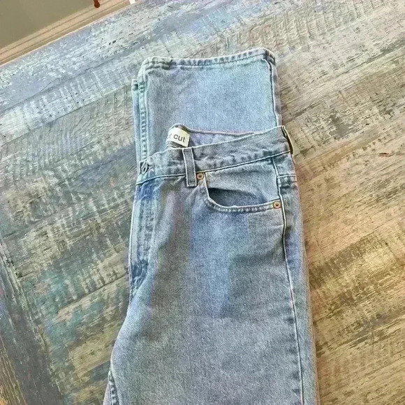 Boys Gap Bootcut Jeans, Light Wash Denim, size 12 regular, 31 inch inseam - Picture 8 of 8